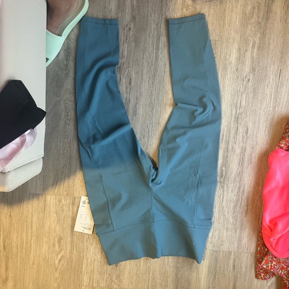 Athleta brand new yoga pants - Picture 2 of 2
